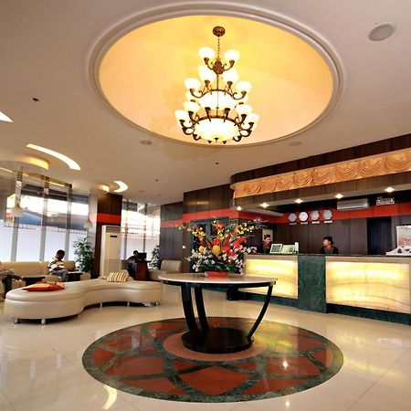 Eurotel Makati Makati City Dış mekan fotoğraf
