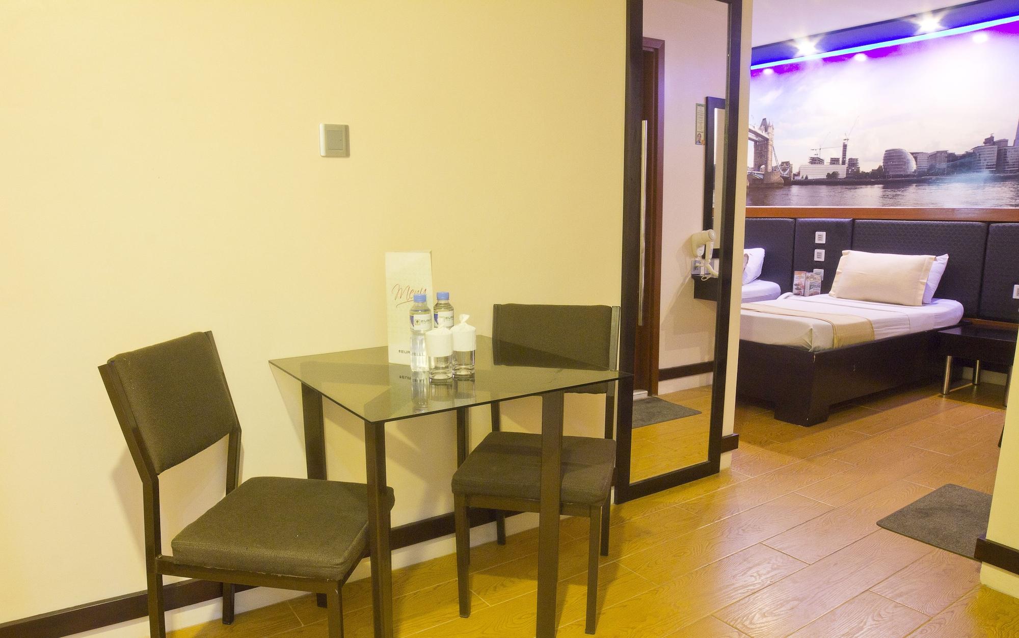 Eurotel Makati Makati City Dış mekan fotoğraf