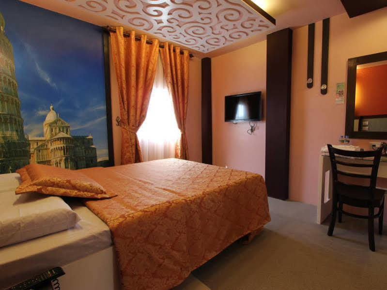 Eurotel Makati Makati City Dış mekan fotoğraf