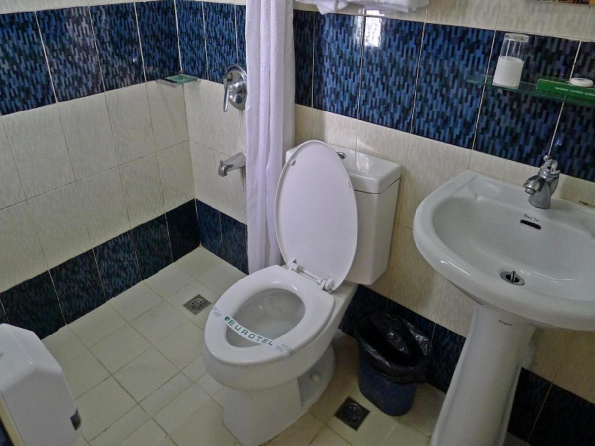 Eurotel Makati Makati City Dış mekan fotoğraf